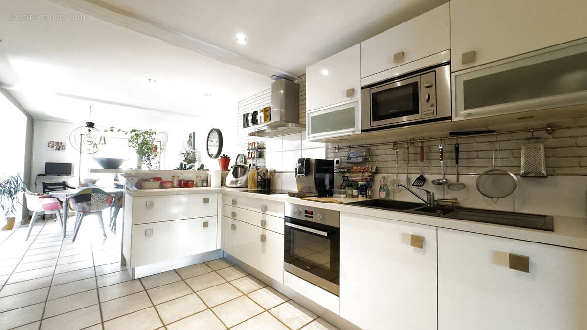 Maison à AIX-NOULETTE