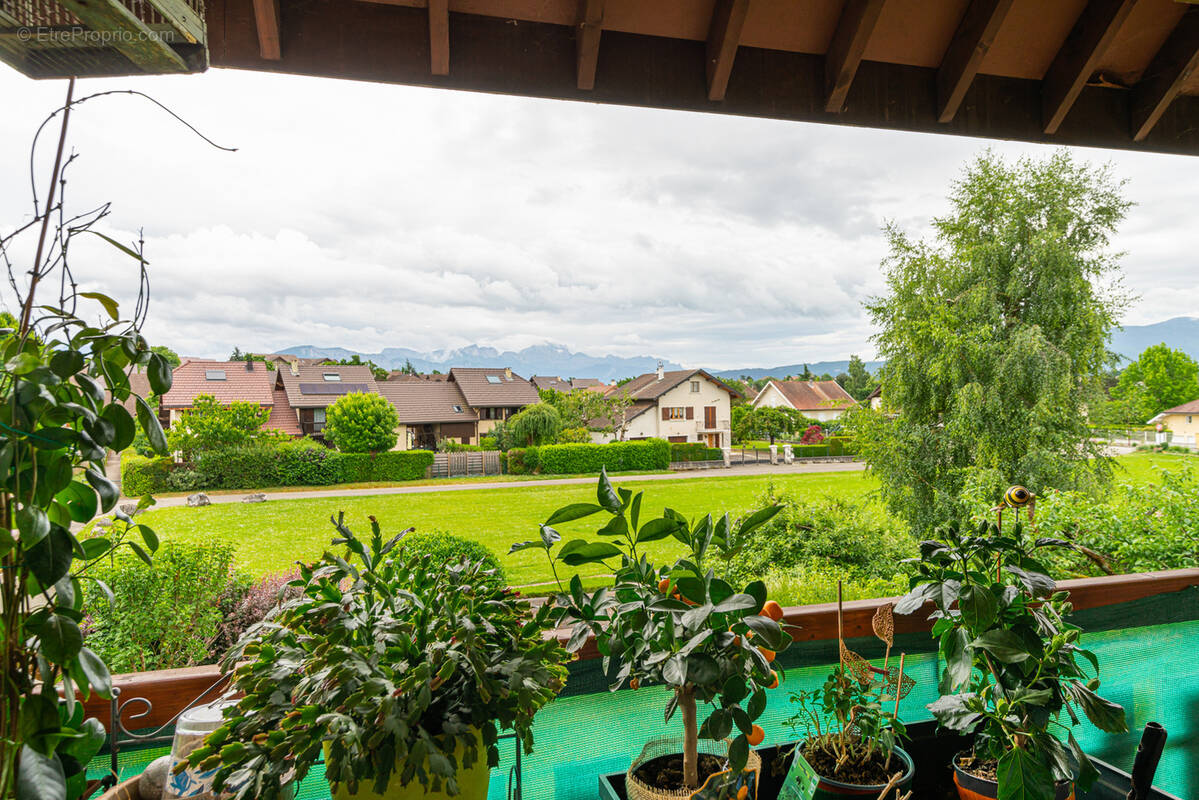 Appartement à POISY