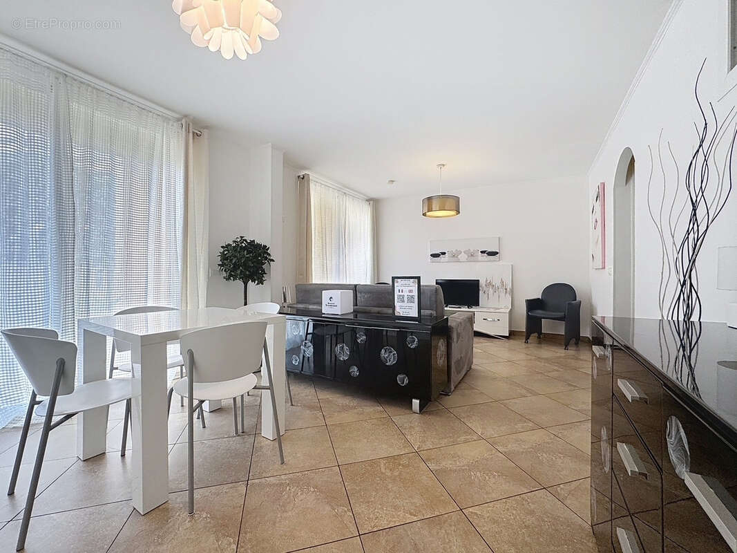 Appartement à BEAUSOLEIL