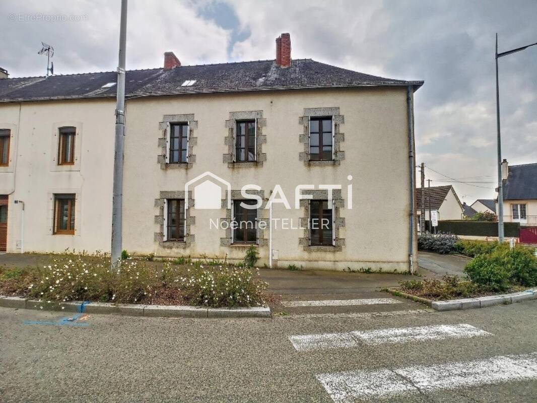 Photo 1 - Maison à LOUVERNE