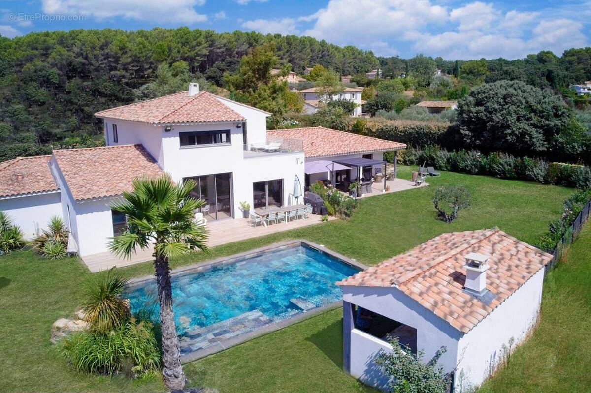Photo 1 - Maison à VENELLES