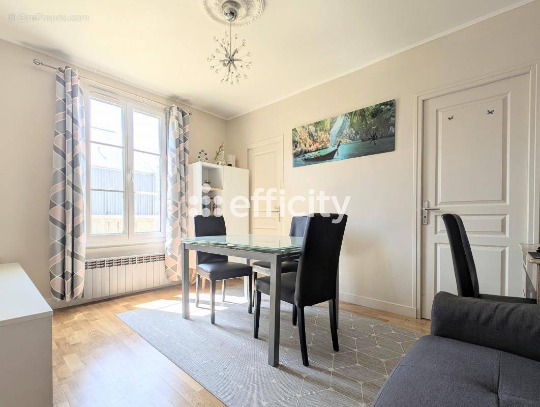 Appartement à VILLENEUVE-SAINT-GEORGES