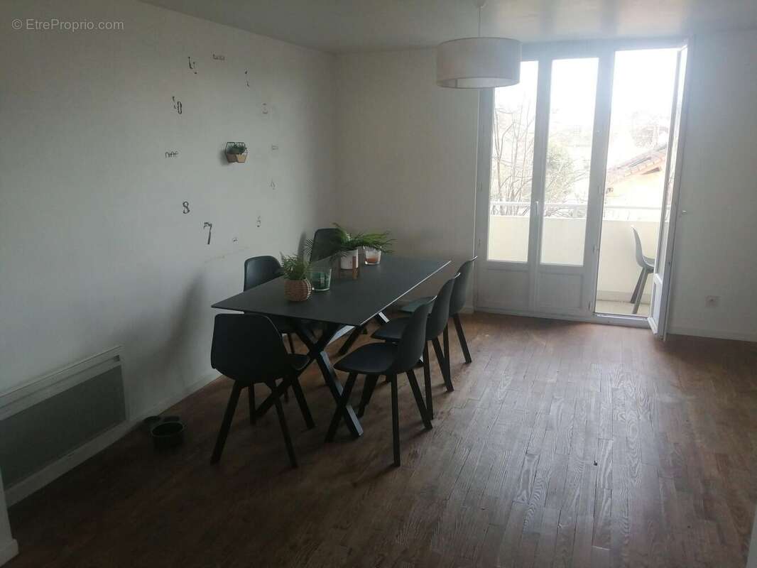 Photo 3 - Appartement à BOURG-LES-VALENCE