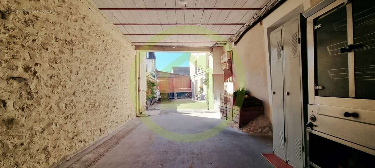 Commerce à BESSANCOURT