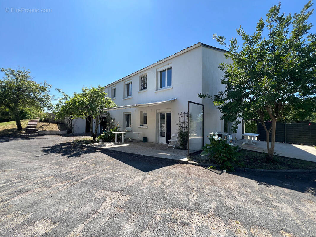 Maison à LA TREMBLADE