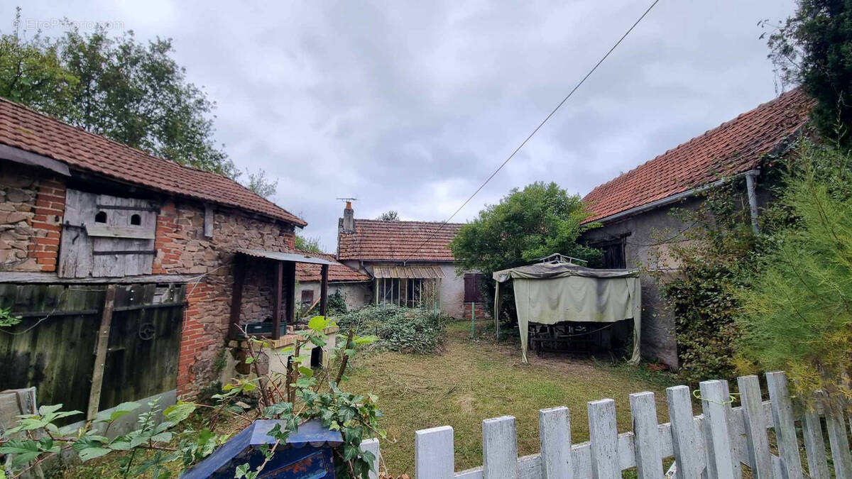 Maison à LE BREUIL