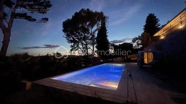 Maison à MOUGINS