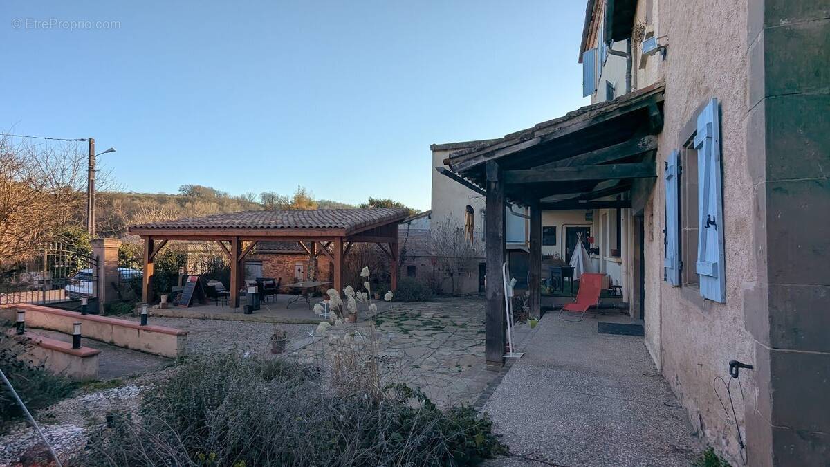 Maison à MONESTIES
