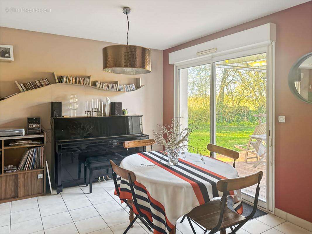 Maison à SABLE-SUR-SARTHE