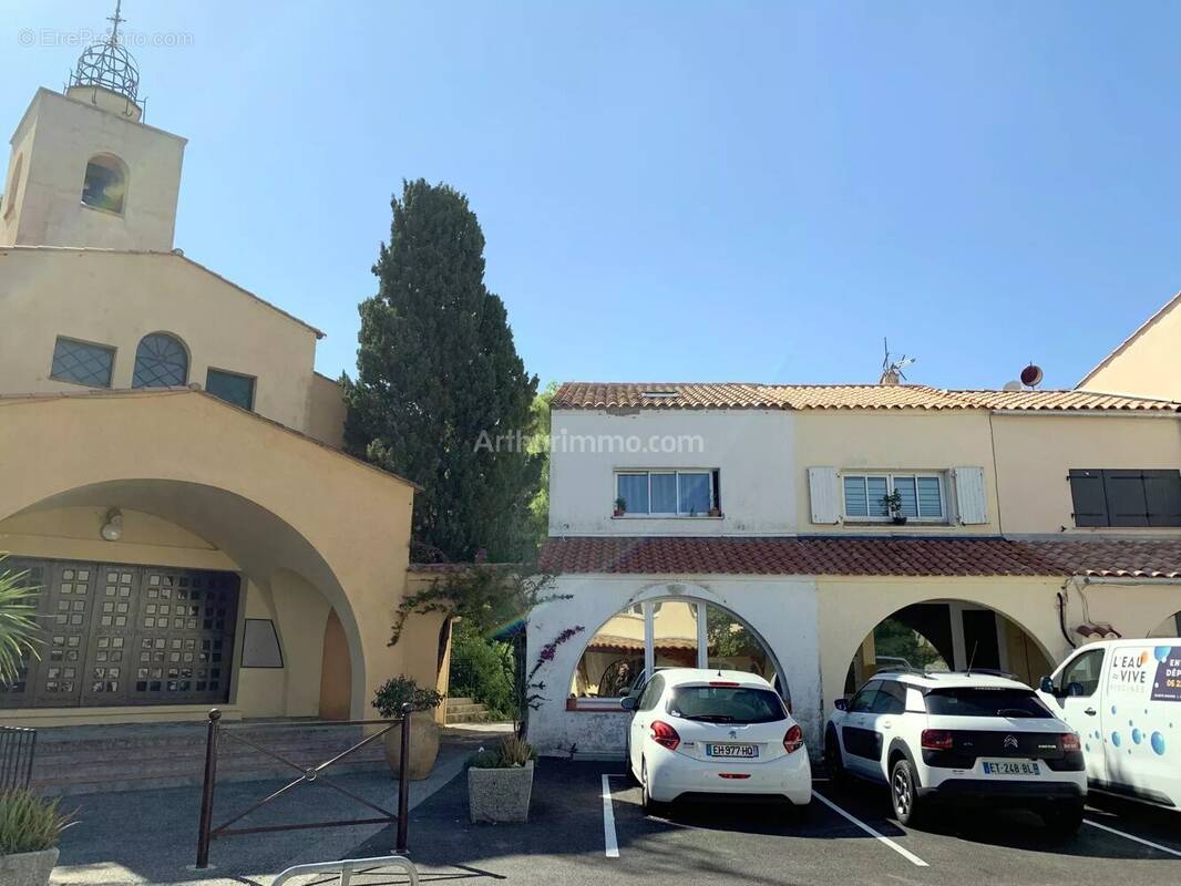 Maison à LES ISSAMBRES