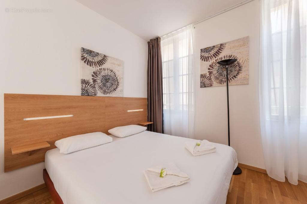 Appartement à MARSEILLE-2E