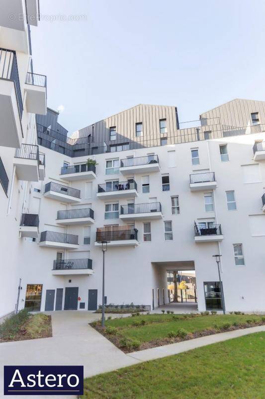 Appartement à VILLENEUVE-LA-GARENNE