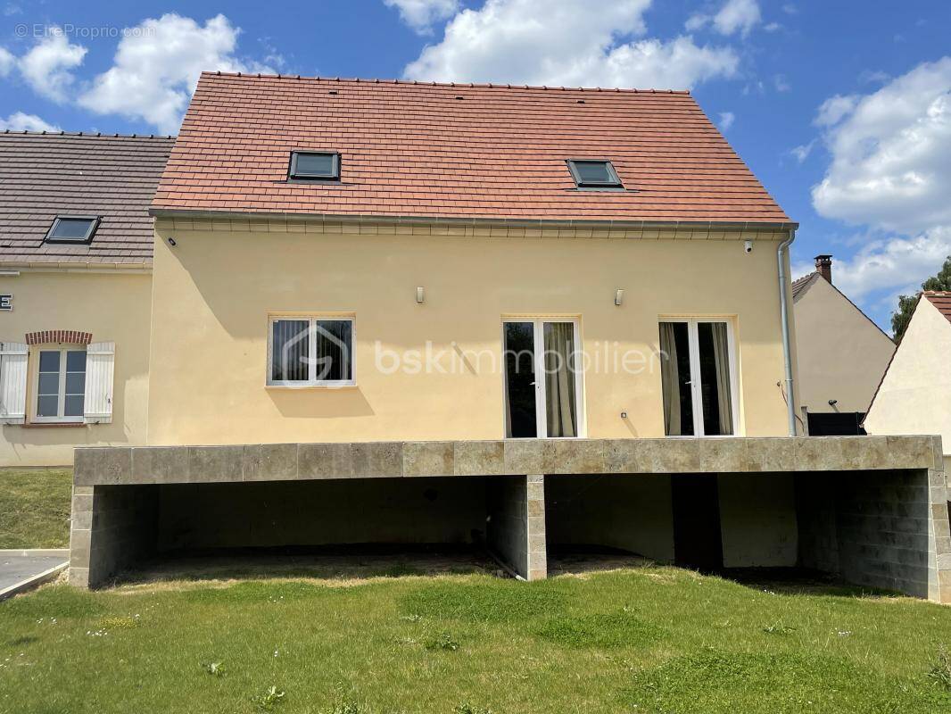 Maison à AUNEUIL