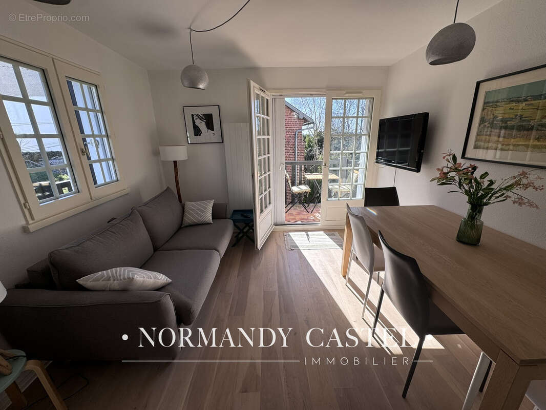 Appartement à TROUVILLE-SUR-MER