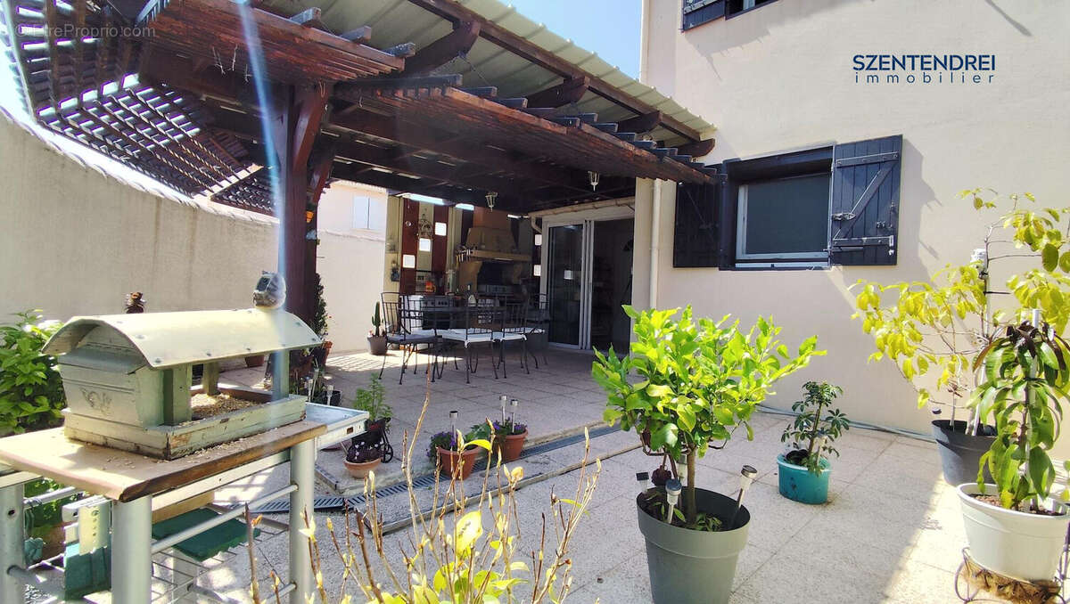 Maison à LUNEL