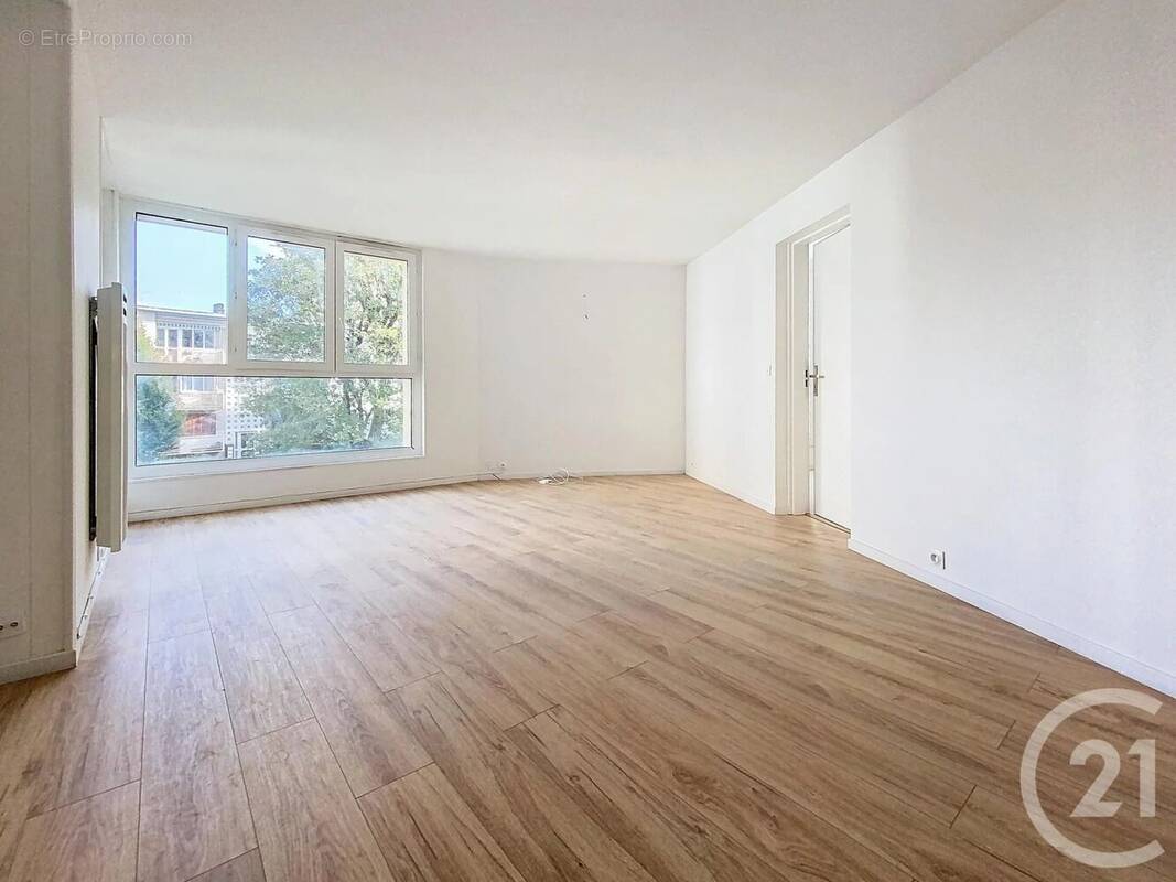 Appartement à LE KREMLIN-BICETRE