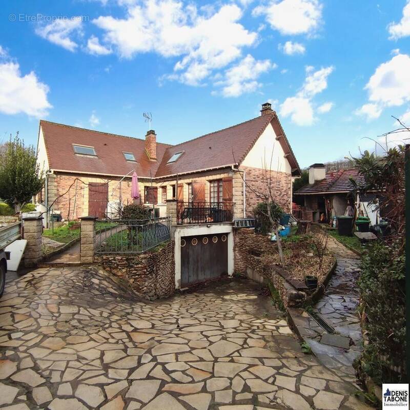Maison à MARGENCY
