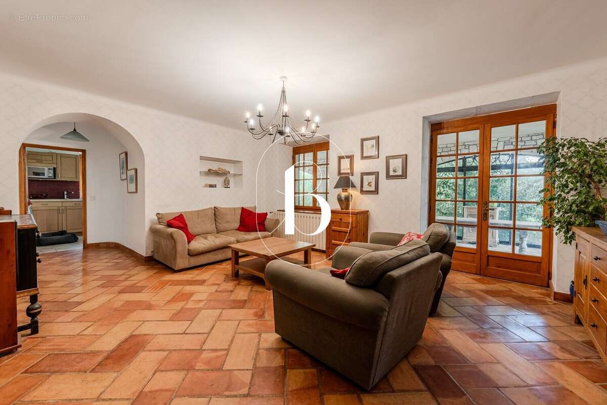 Maison à GOUDARGUES