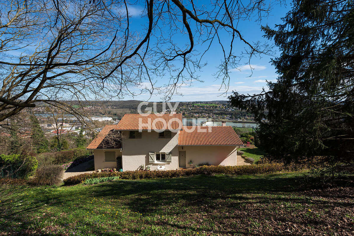 Maison à COUZON-AU-MONT-D&#039;OR