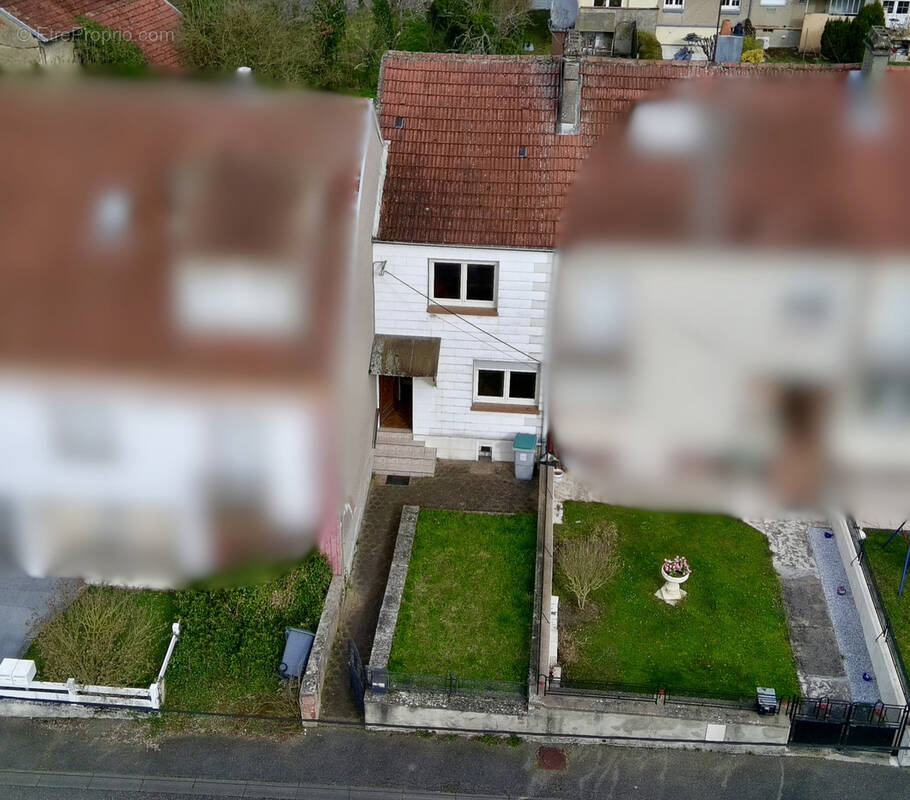 Maison à PUTTELANGE-AUX-LACS