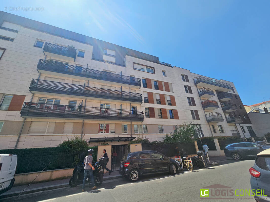 Appartement à MONTROUGE