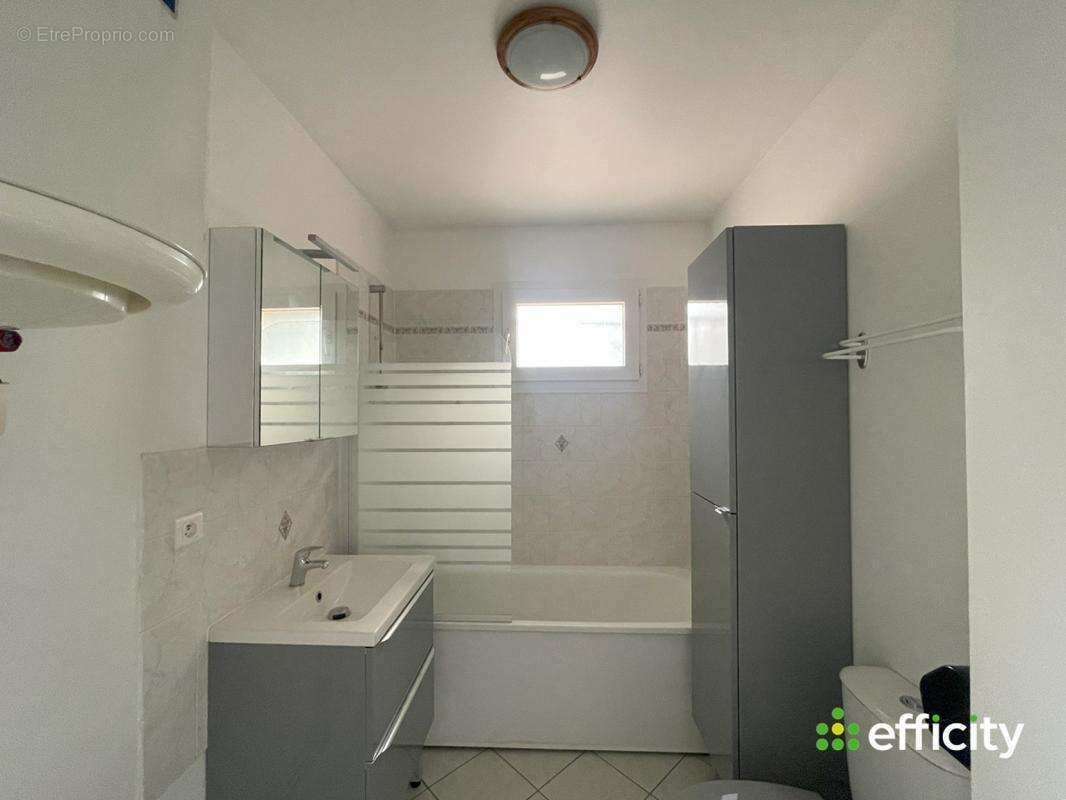 Appartement à EPERNON
