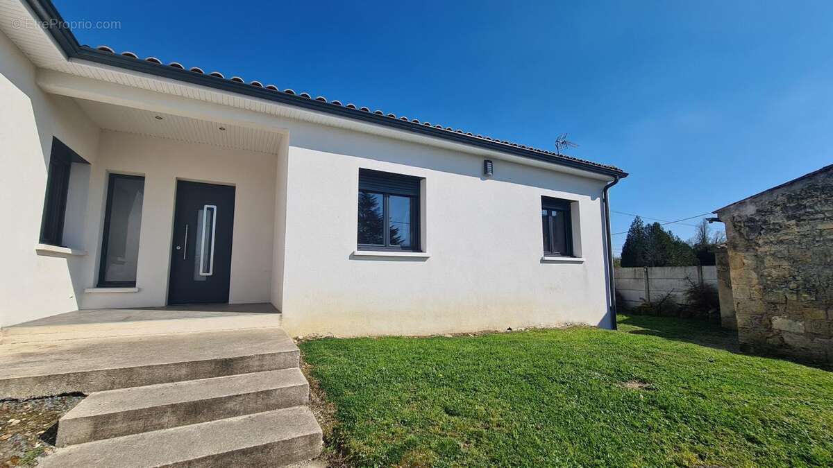 Maison à CEZAC