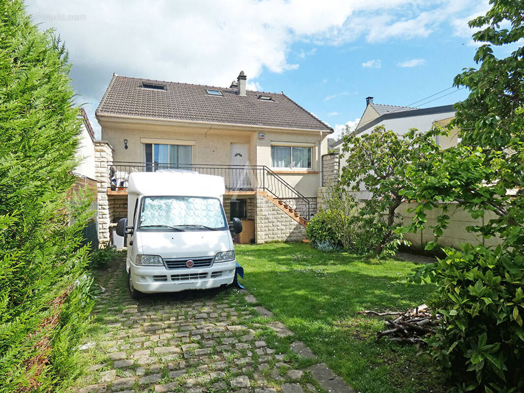 Maison à GAGNY