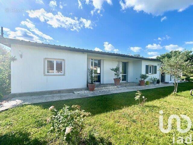 Photo 1 - Maison à IZON