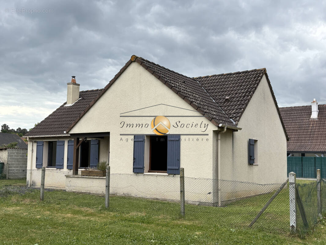 Maison à PONT-DE-L&#039;ARCHE