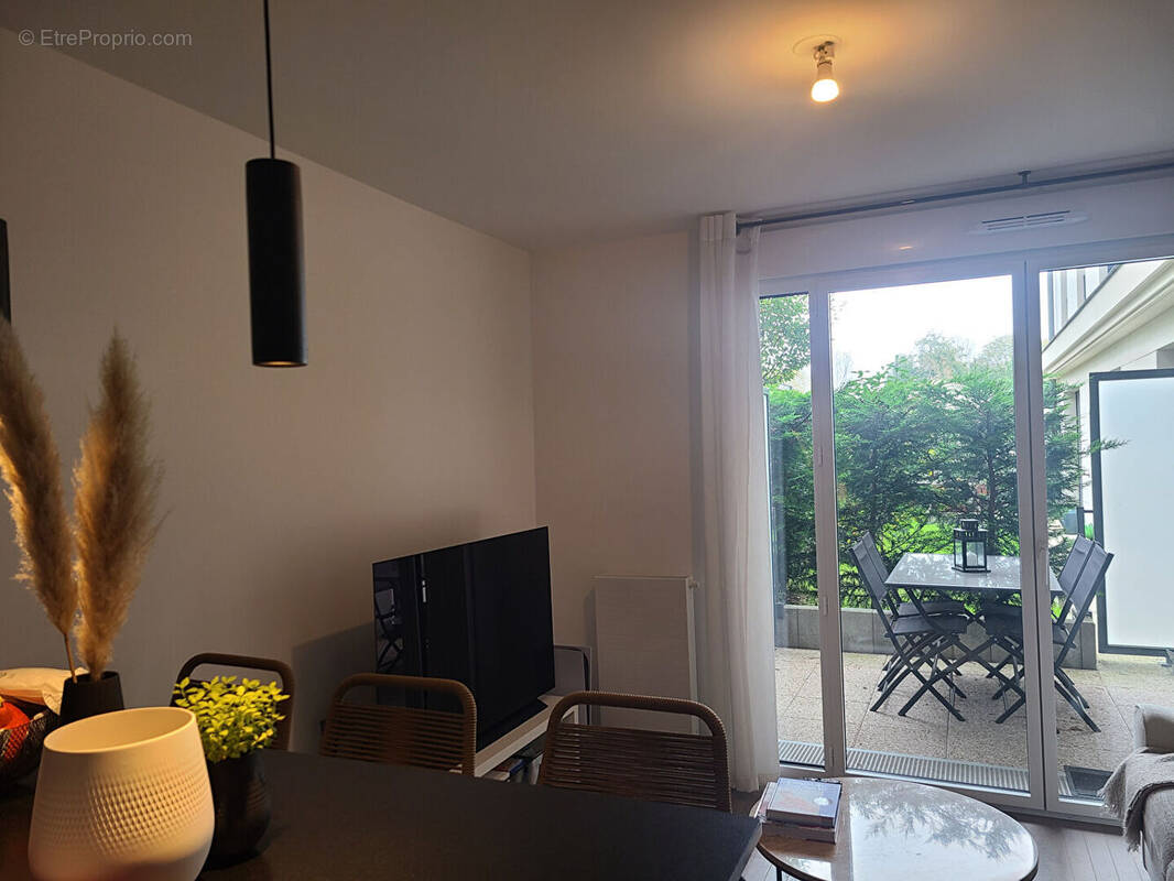 Appartement à FONTENAY-LE-FLEURY