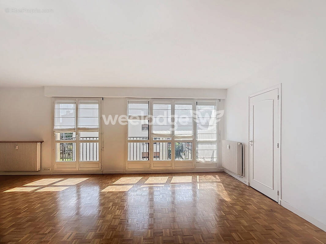 Appartement à SAINT-MAUR-DES-FOSSES