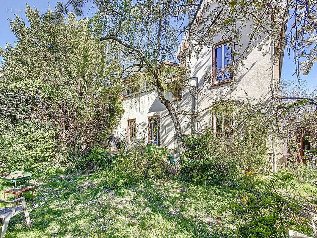 Maison à SAINT-MAUR-DES-FOSSES