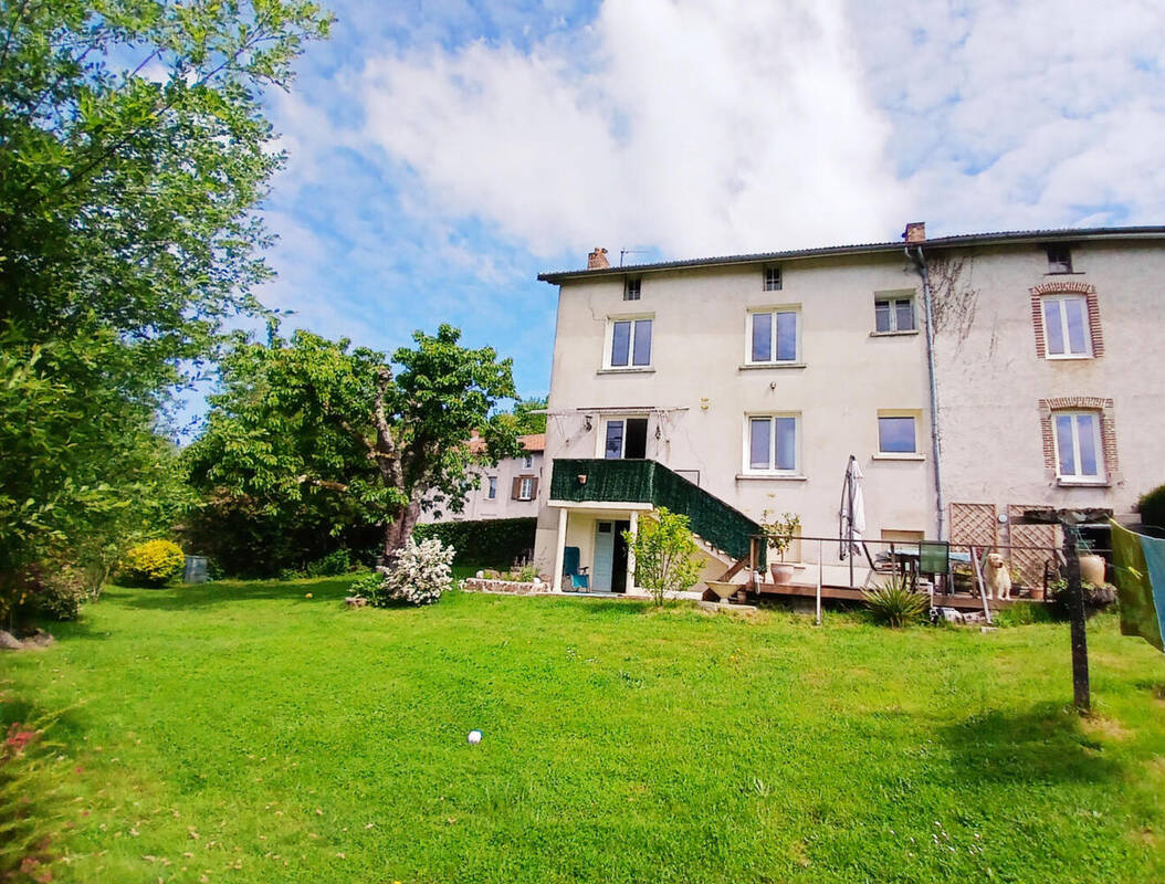Maison a vendre 87230 CHALUS - Maison à CHALUS