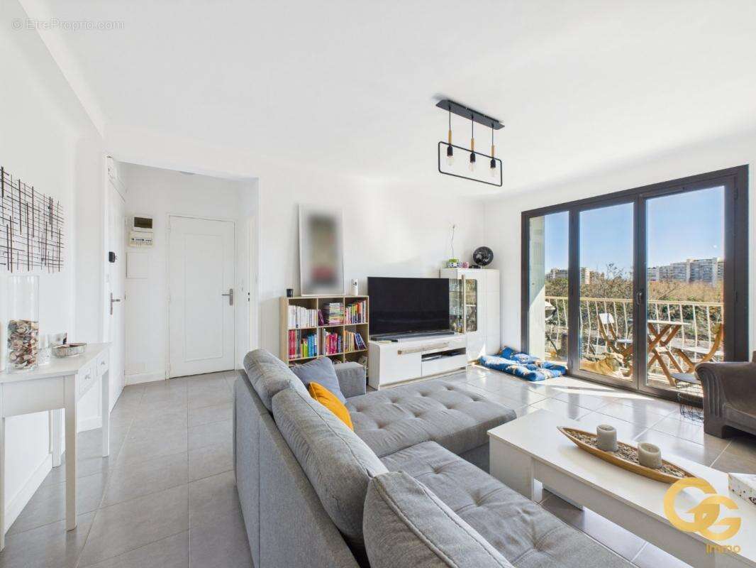 Appartement à MANDELIEU-LA-NAPOULE
