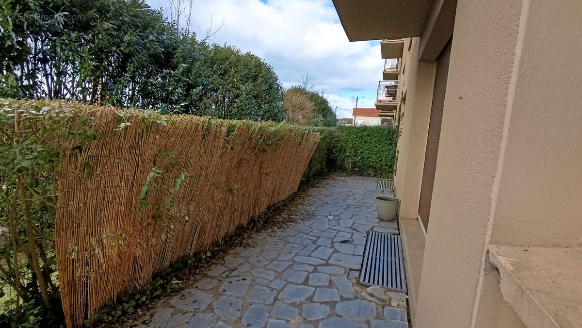 Appartement à PETIT-COURONNE