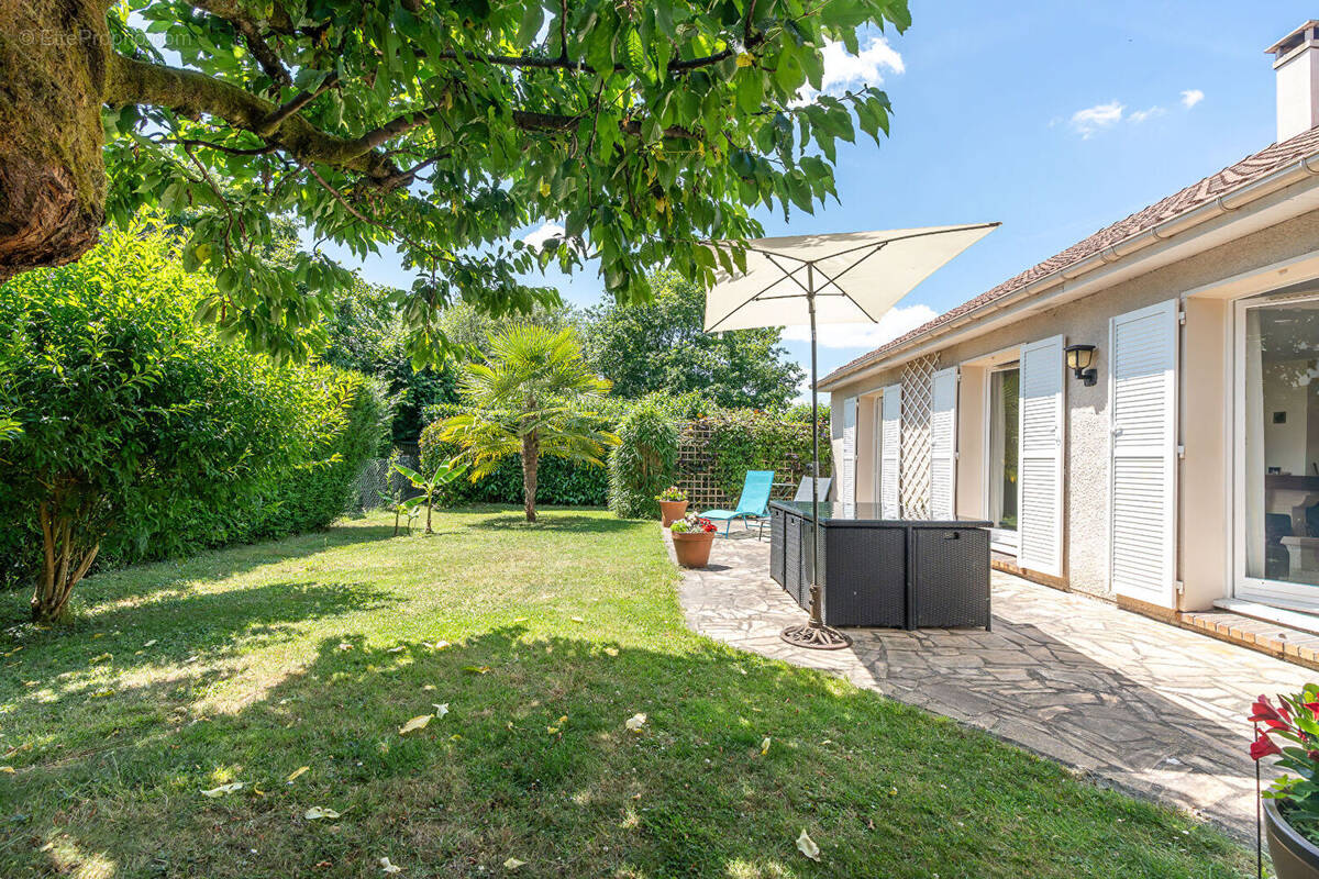 Maison à LE PLESSIS-TREVISE