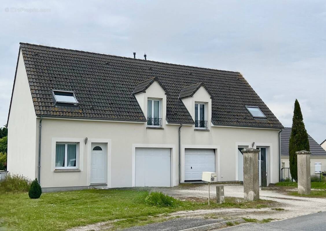 Appartement à BRICY