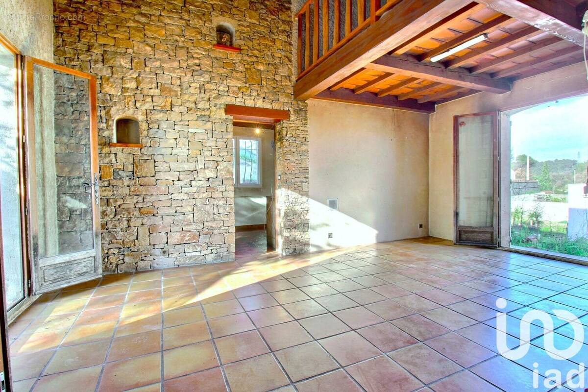 Photo 1 - Maison à GREASQUE