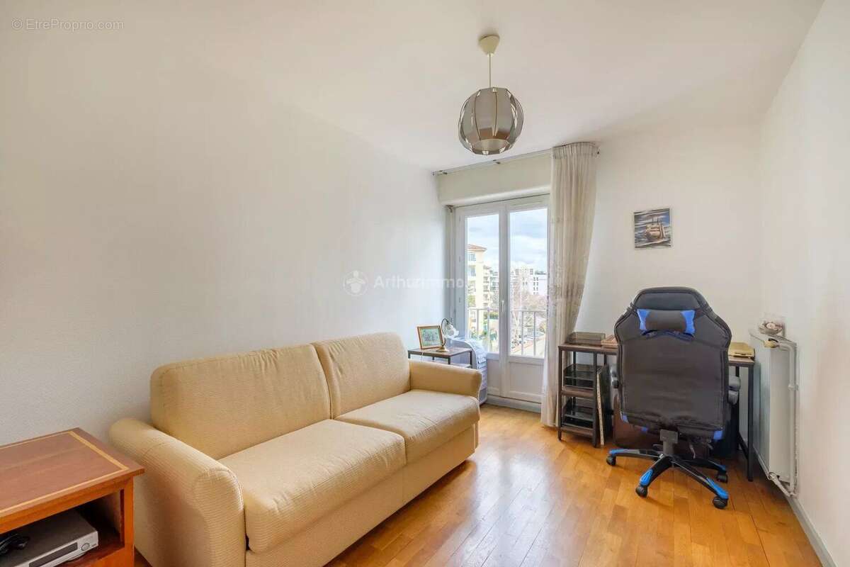 Appartement à TASSIN-LA-DEMI-LUNE