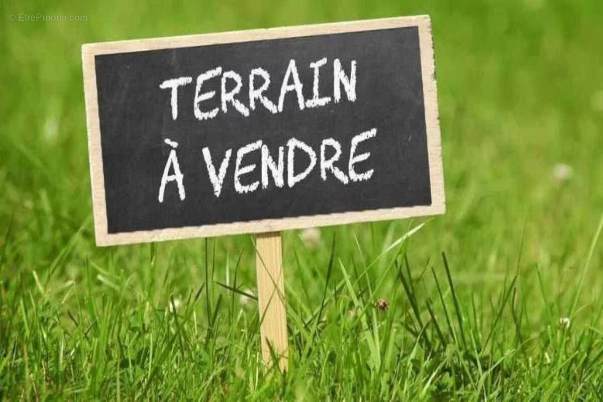 Terrain à CESTAS