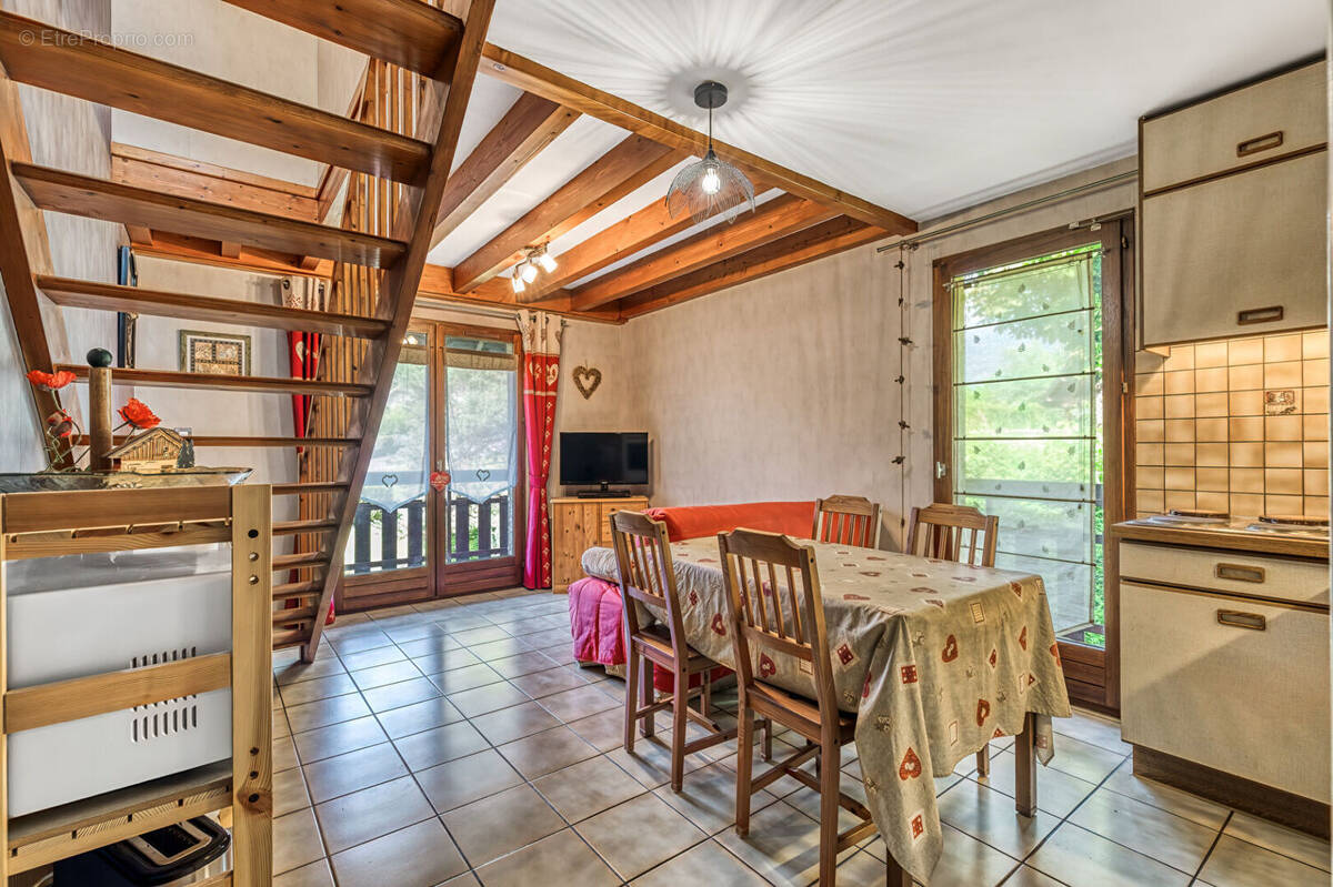 Appartement à SAINT-JORIOZ