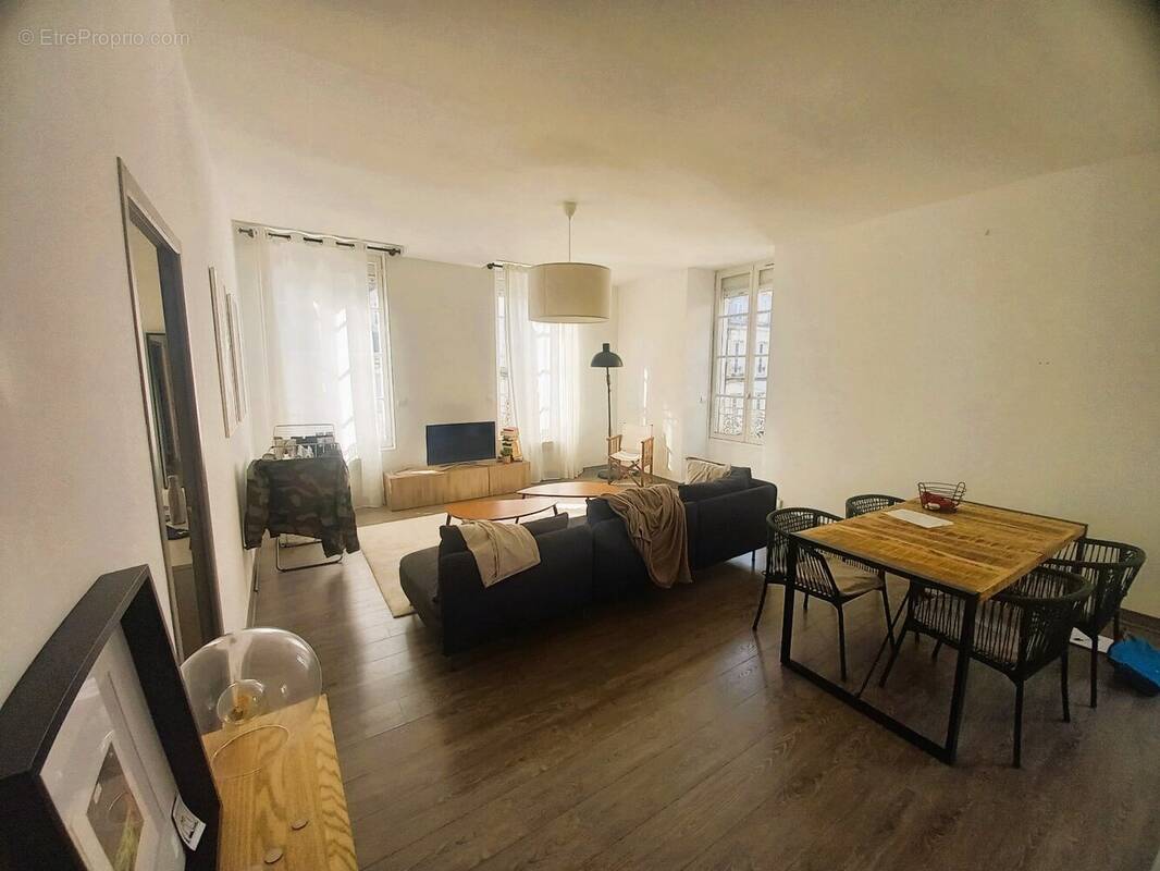 Appartement à COGNAC