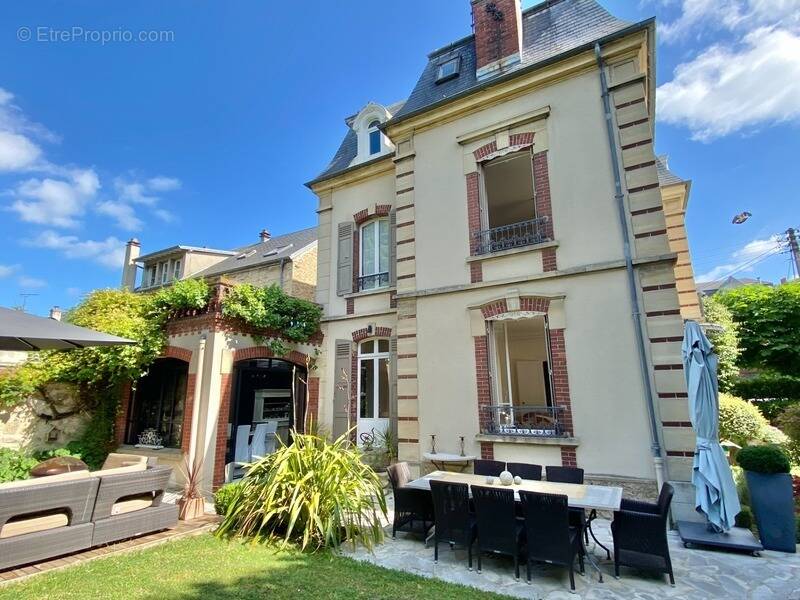 Maison à MANTES-LA-JOLIE