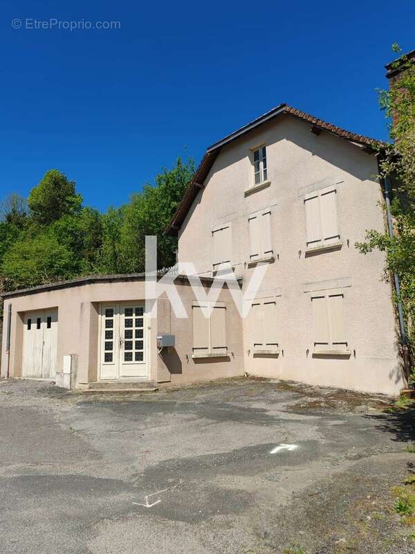 Maison à CHATEAU-CHERVIX