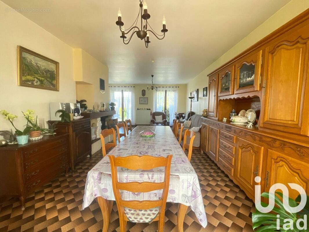 Photo 1 - Maison à MOLLIENS-DREUIL