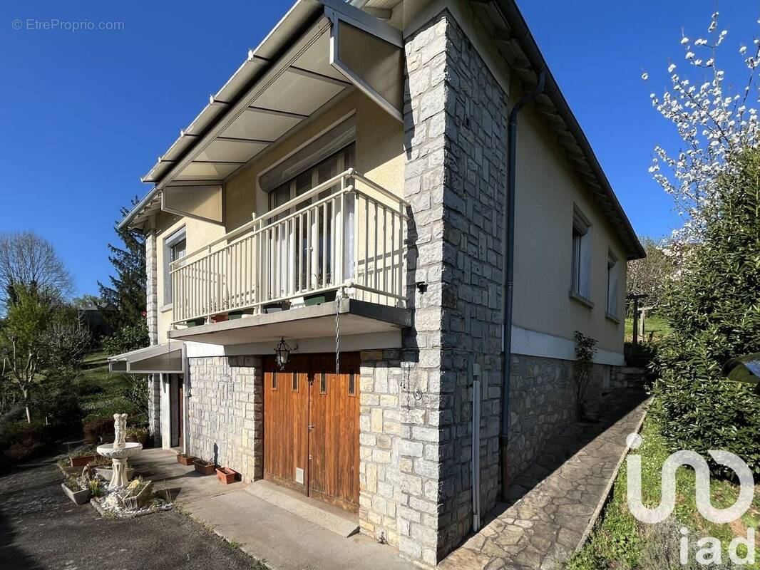 Photo 1 - Maison à JUILLAC