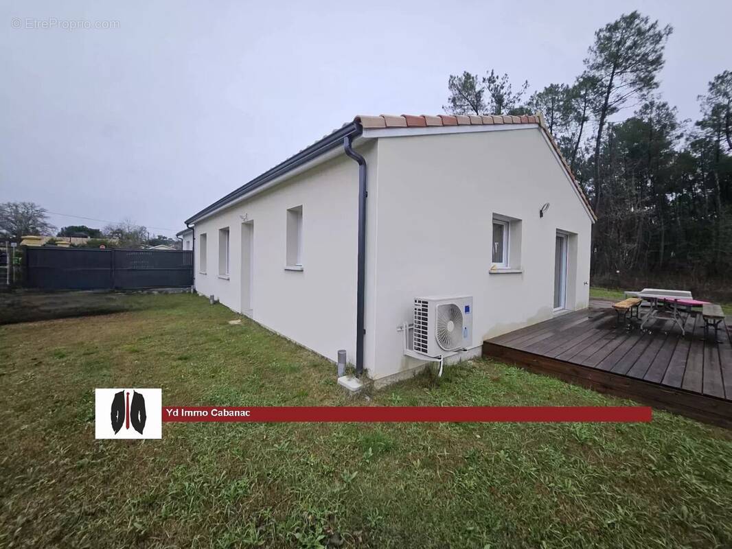 Maison à SAUCATS