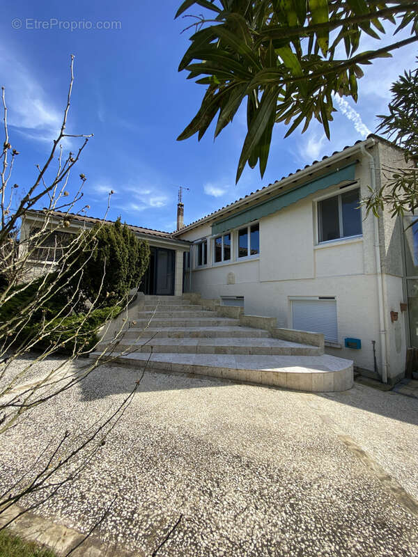 Maison à EYMET