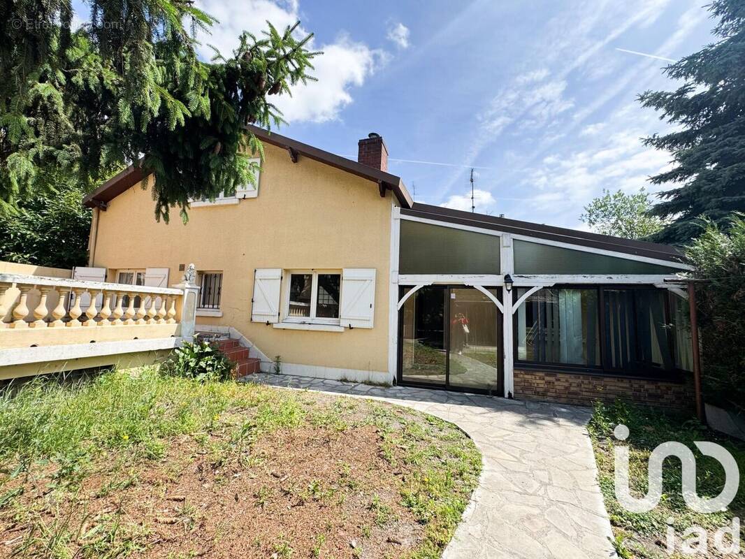 Photo 1 - Maison à TREMBLAY-EN-FRANCE